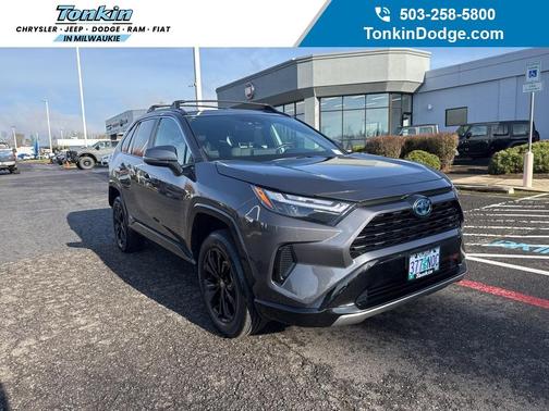 2022 Toyota RAV4 Hybrid SE