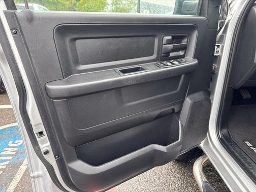 Bright Silver Clearcoat Metallic 2016 RAM 2500 Tradesman