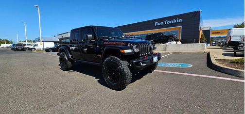 Black Clearcoat 2020 Jeep Gladiator Rubicon