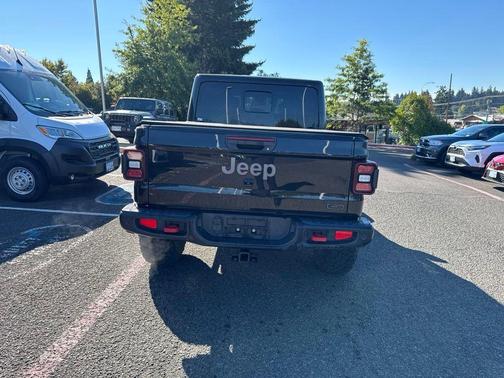 Black Clearcoat 2020 Jeep Gladiator Rubicon