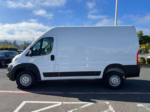 Bright White Clearcoat 2026 RAM ProMaster 2500 High Roof