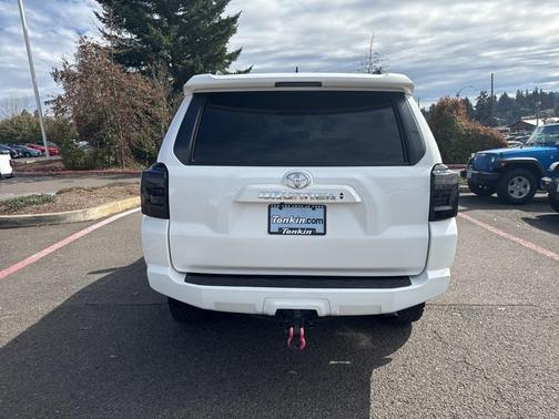 2021 Toyota 4Runner SR5
