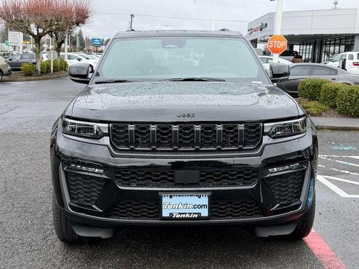 Diamond Black 2026 Jeep Grand Cherokee Limited