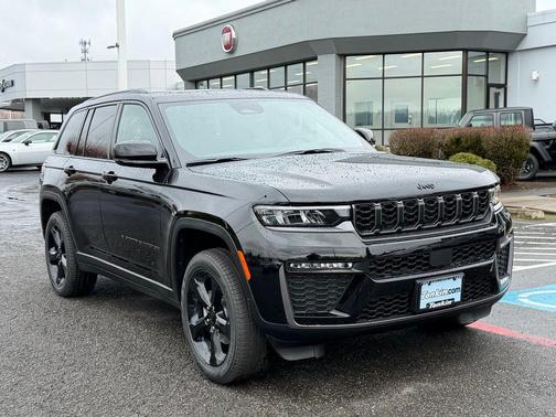 Diamond Black 2026 Jeep Grand Cherokee Limited