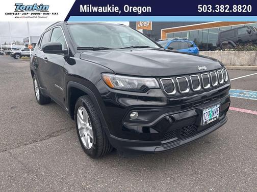 Diamond Black 2022 Jeep Compass Latitude