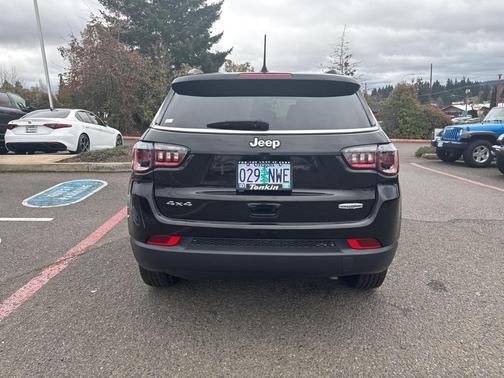 2022 Jeep Compass Latitude