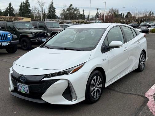 2021 Toyota Prius Prime XLE