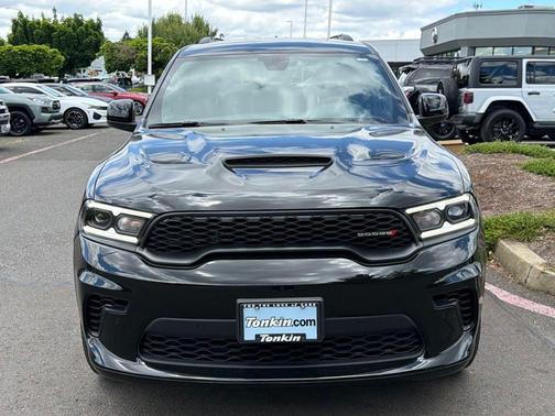 DB Black Crystal Clearcoat 2026 Dodge Durango GT HEMI V8