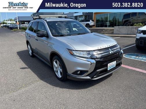 Silver 2020 Mitsubishi Outlander SP
