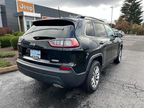 2022 Jeep Cherokee Latitude Lux