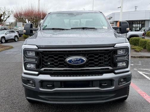 Carbonized Gray Metallic 2024 Ford F-350 Lariat Super Duty