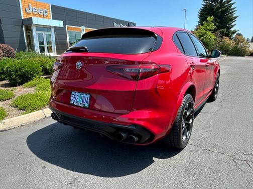 2018 Alfa Romeo Stelvio Quadrifoglio