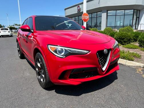 2018 Alfa Romeo Stelvio Quadrifoglio