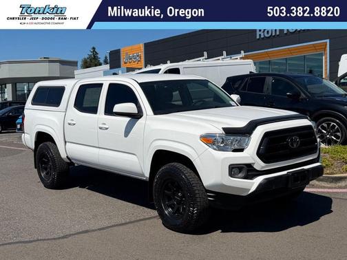 White 2022 Toyota Tacoma SR