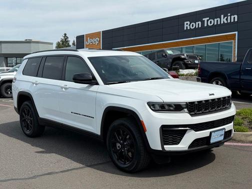 Bright White Clearcoat 2026 Jeep Grand Cherokee L Altitude