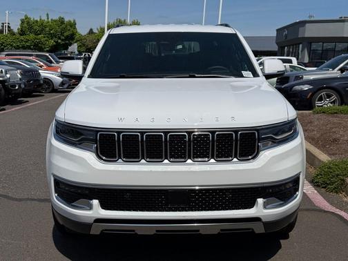 Bright White Clearcoat 2022 Jeep Wagoneer Series III