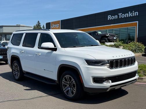 Bright White Clearcoat 2022 Jeep Wagoneer Series III