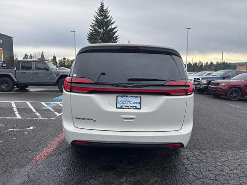 2021 Chrysler Pacifica Touring
