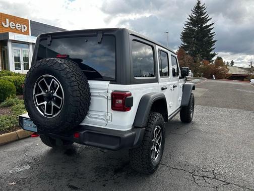 2024 Jeep Wrangler Rubicon