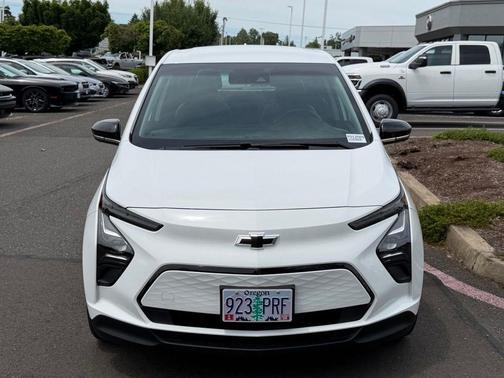 Summit White 2023 Chevrolet Bolt EV 2LT