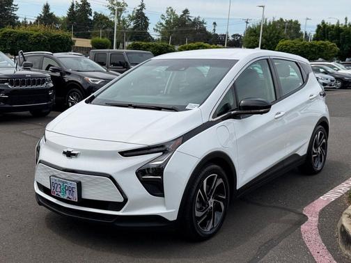 Summit White 2023 Chevrolet Bolt EV 2LT