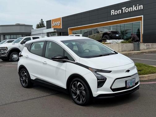 Summit White 2023 Chevrolet Bolt EV 2LT