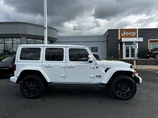 2021 Jeep Wrangler Unlimited Sahara Altitude