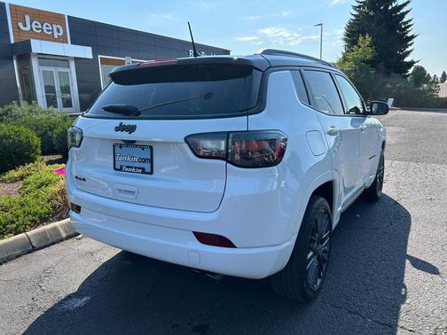 2022 Jeep Compass Altitude