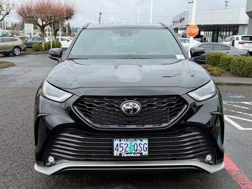 2025 Toyota Highlander XSE