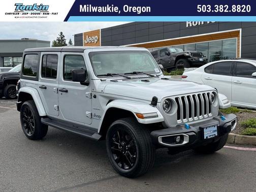 Silver Zynith Clearcoat 2023 Jeep Wrangler 4xe Sahara