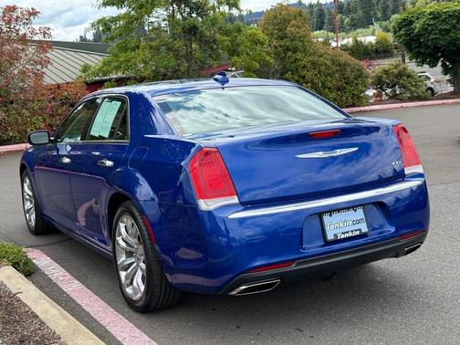 Ocean Blue Metallic 2019 Chrysler 300 Limited