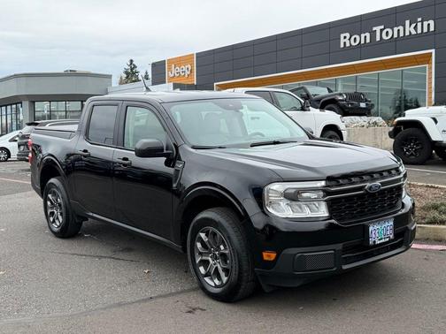 Shadow Black 2024 Ford Maverick XLT