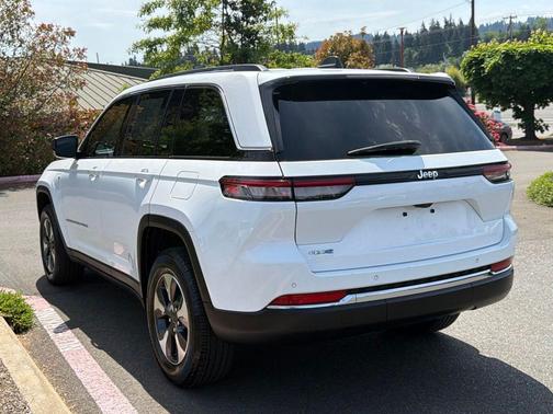 Bright White Clearcoat 2023 Jeep Grand Cherokee 4xe Base