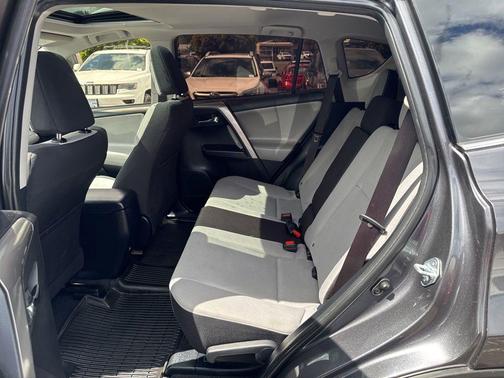 Magnetic Gray Metallic 2018 Toyota RAV4 XLE