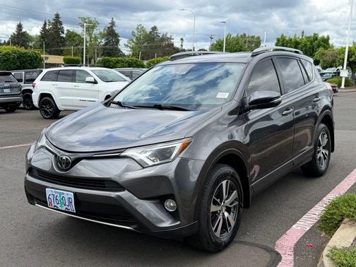 Magnetic Gray Metallic 2018 Toyota RAV4 XLE