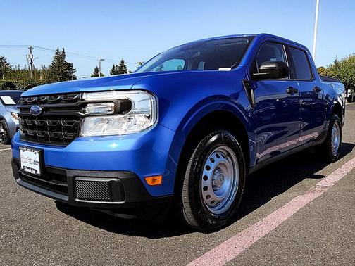 Velocity Blue Metallic 2022 Ford Maverick XL