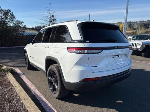 2023 Jeep Grand Cherokee Altitude