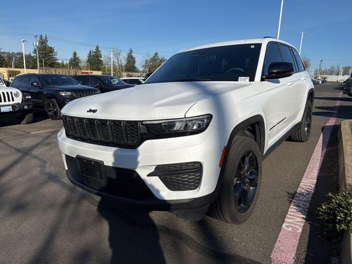 2023 Jeep Grand Cherokee Altitude
