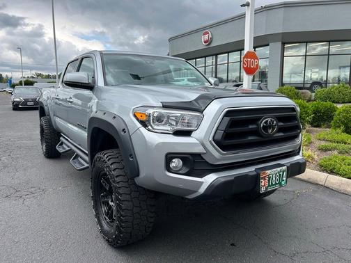 2022 Toyota Tacoma SR5