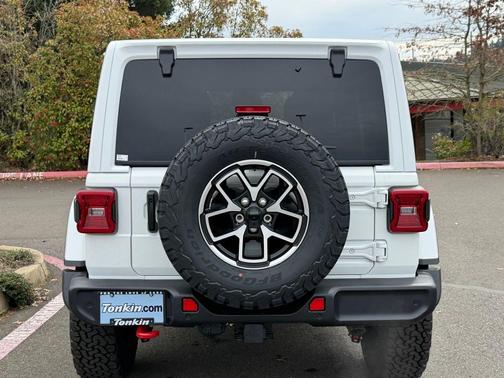 Bright White Clearcoat 2026 Jeep Wrangler Rubicon