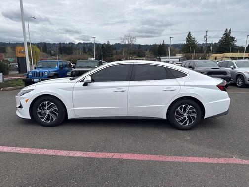 2023 Hyundai SONATA Hybrid Blue