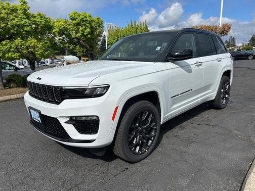 2025 Jeep Grand Cherokee Summit
