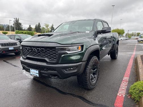 Serrano Red 2026 RAM 1500 RHO