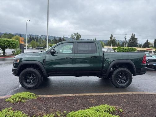 Serrano Red 2026 RAM 1500 RHO
