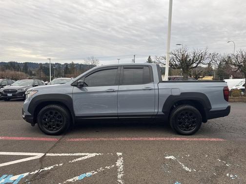 2022 Honda Ridgeline Black Edition