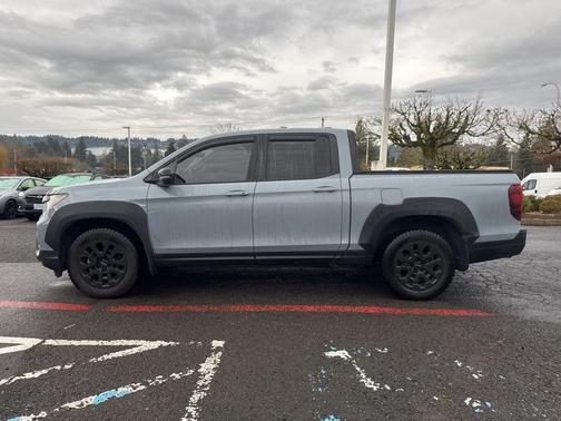 2022 Honda Ridgeline Black Edition