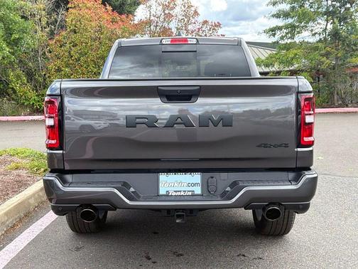 Granite Crystal Clearcoat Metallic 2026 RAM 1500 Express