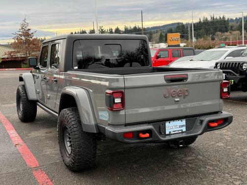 Sting Gray Clearcoat 2023 Jeep Gladiator Mojave