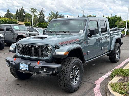 Anvil Clearcoat 2026 Jeep Gladiator Mojave