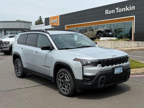 Silver Zynith Clearcoat 2026 Jeep Cherokee LAREDO/LIMITED